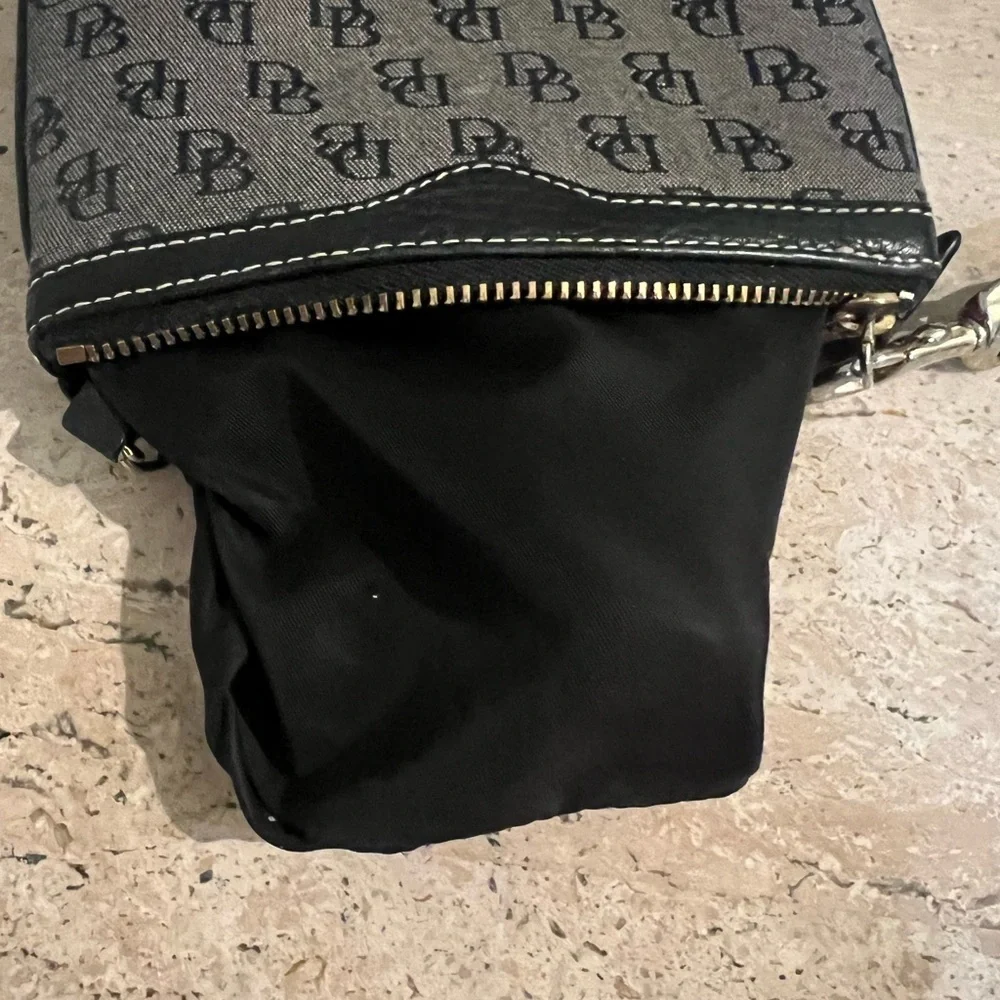 Dooney and Bourke Vintage Signature Wristlet
